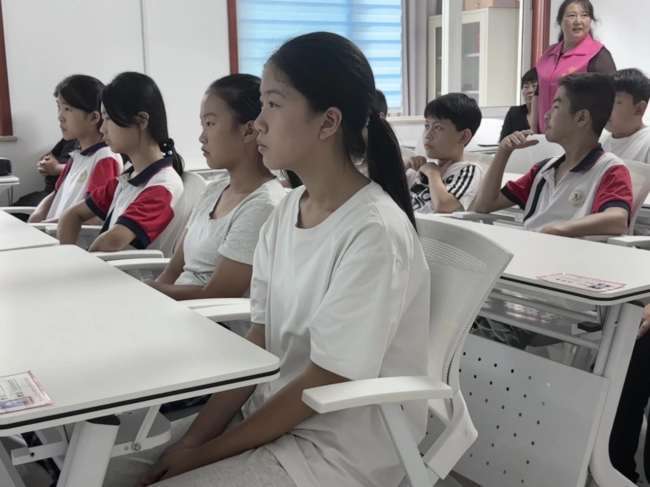 预防未成年人犯罪普法进社区5.jpg