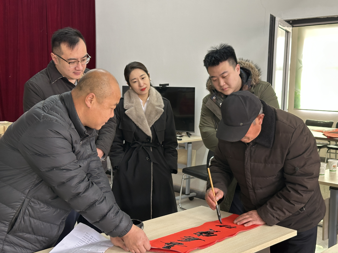 情暖童心 联递温暖4.png