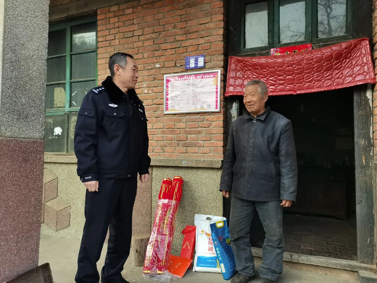 公安局新春走基层8.jpg