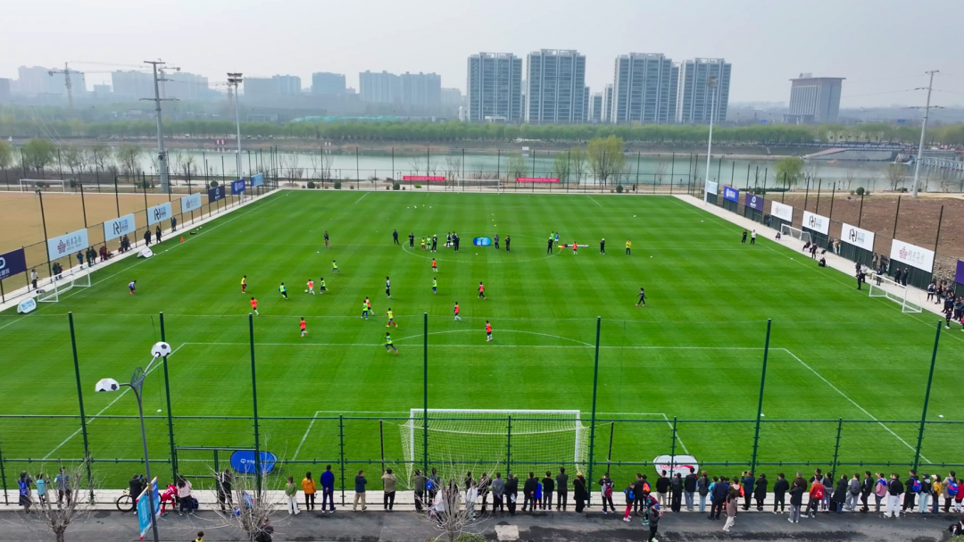 筑梦绿茵 海选未来——孙继海足球青训选拔走进赞皇